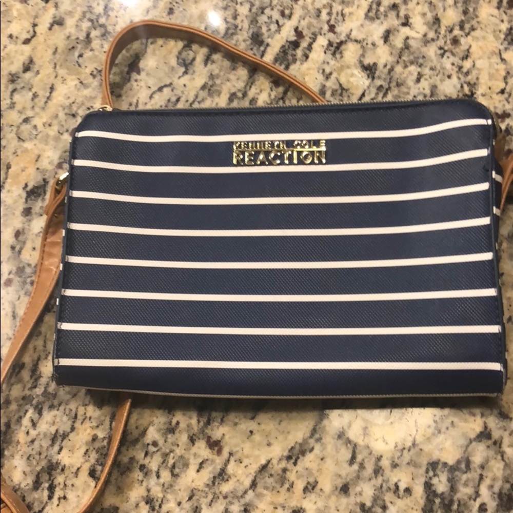 Kenneth Cole Reaction Crossbody Bag